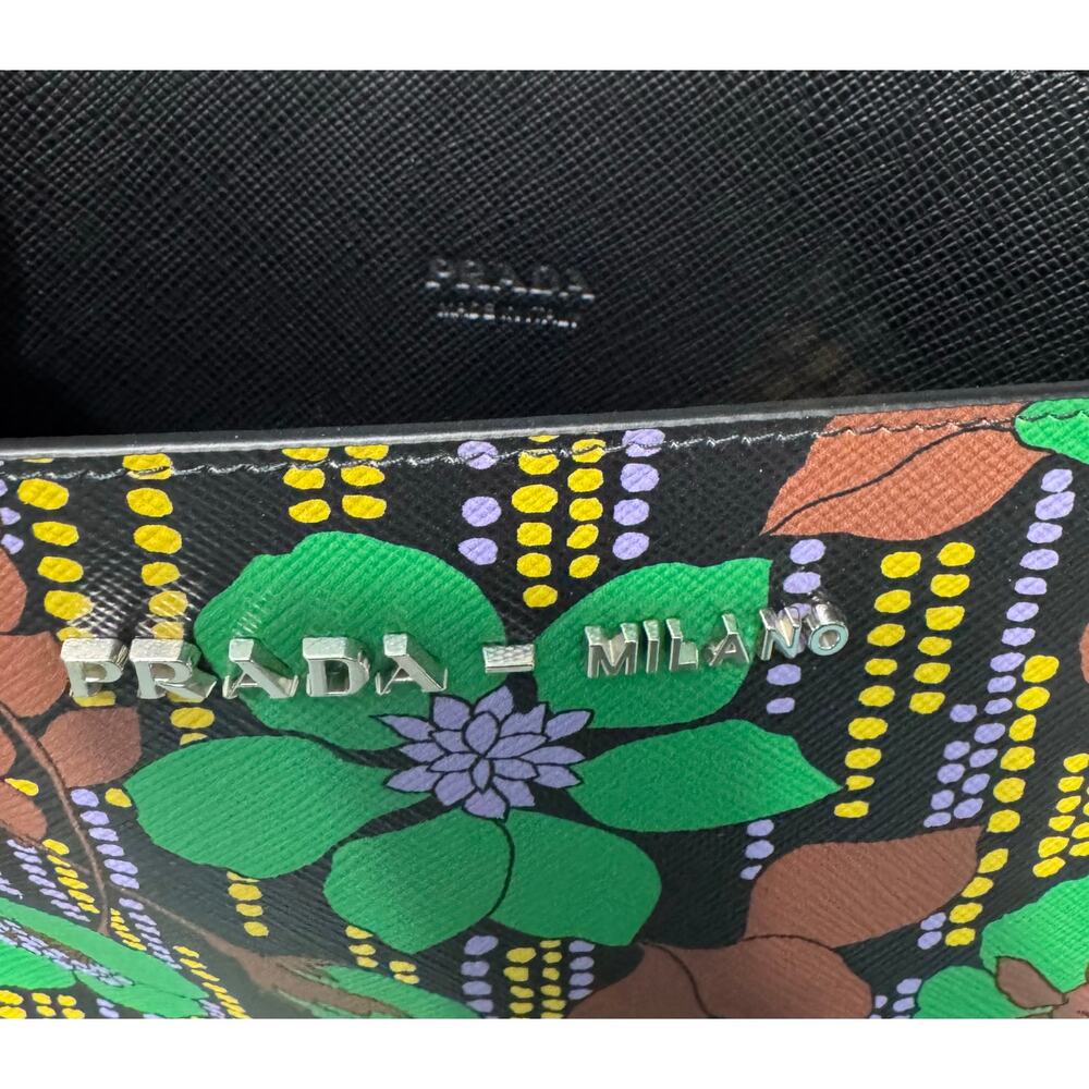 New Auth. Prada Saffiano Leather Floral IPad Tablet Case Holder Full Inclusion - Picture 4 of 7